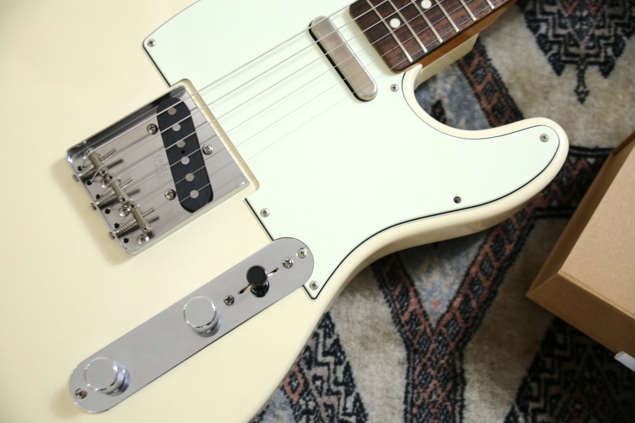 Fender Japan Exclusive Classic 60s Tele Vintage White 2016 w/ Monty's Retrowind Raw Nickel Set