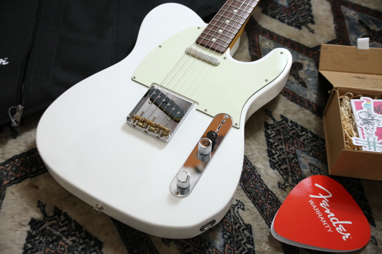 Fender Made in Japan Hybrid 60s Telecaster Arctic White 2020 w/ Monty's '68 Telecaster Raw Nickel Set