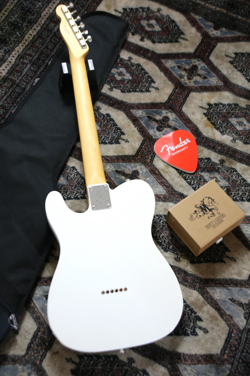 Fender Made in Japan Hybrid 60s Telecaster Arctic White 2020 w/ Monty's '68 Telecaster Raw Nickel Set