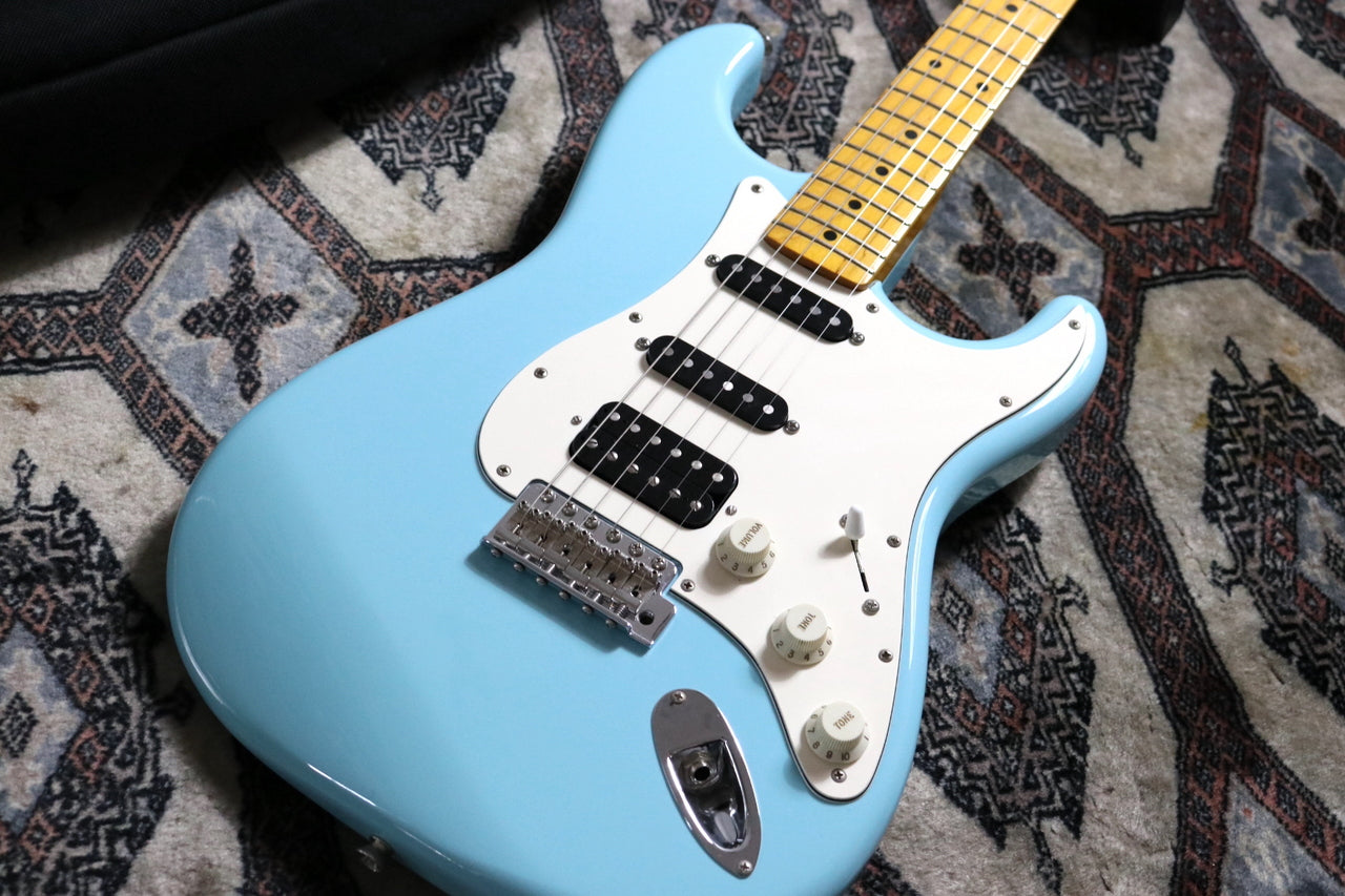 Fender Japan Special SSH Stratocaster Daphne Blue 2012 w/ Monty's Retro Wind SSH Set