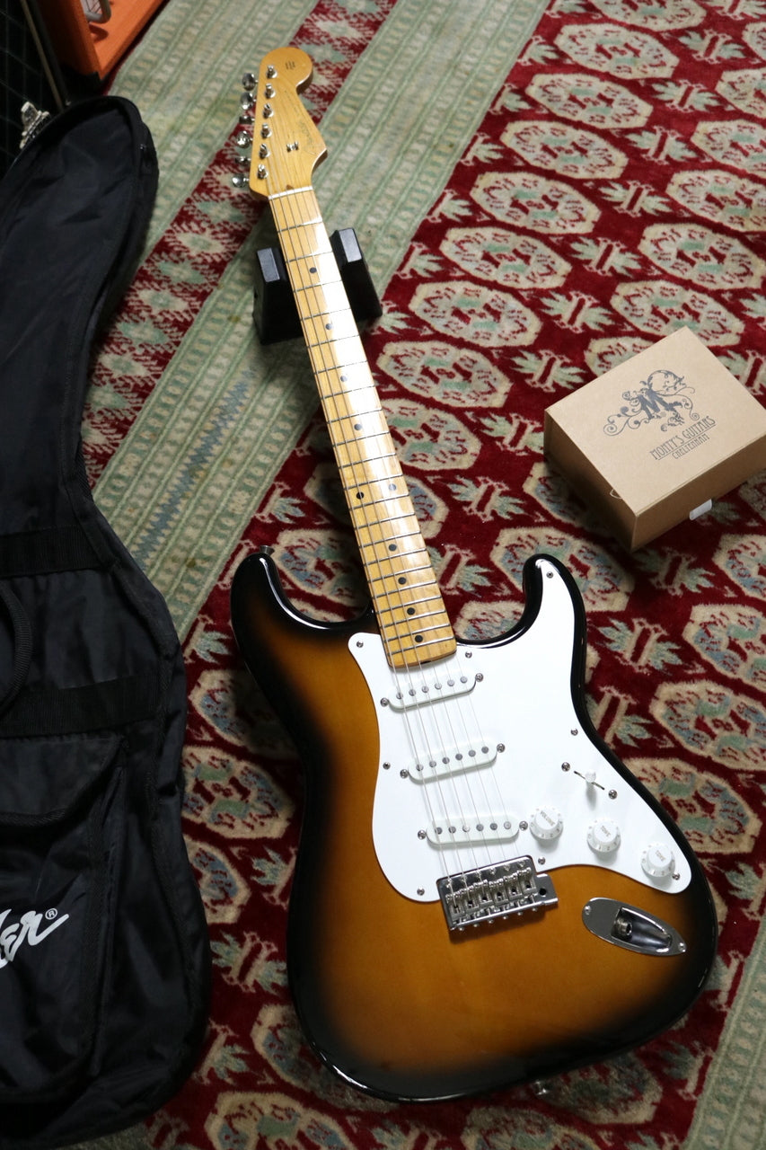 Fender Japan Stratocaster Sunburst w/ Monty's Retrowind Stratocaster Set