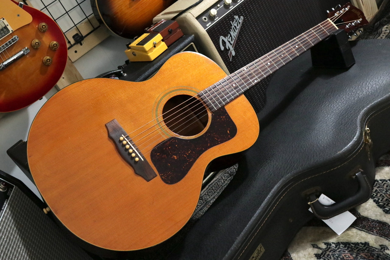 GUILD F-30 NT 1973