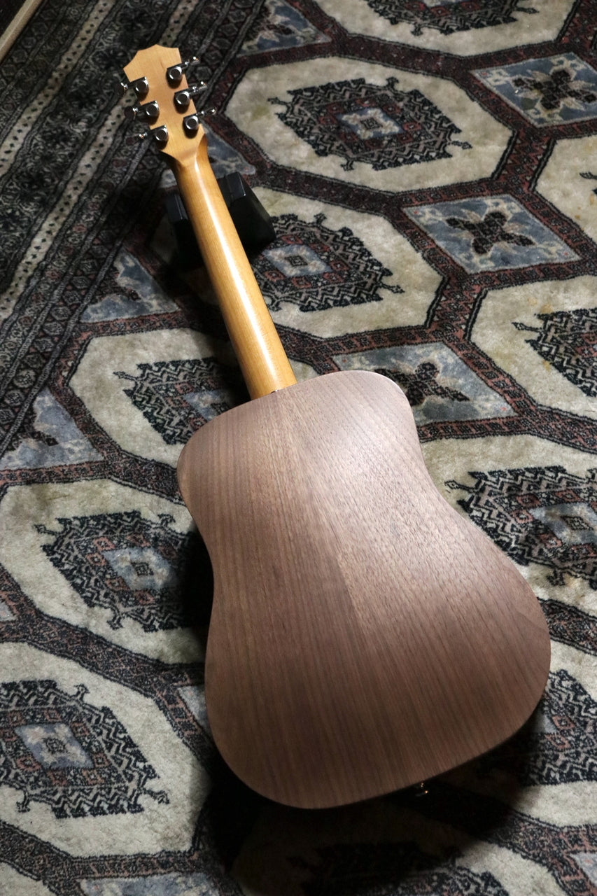 Taylor BT1 (Baby Taylor Walnut) 【Taylor公認 リペアマン在籍店】