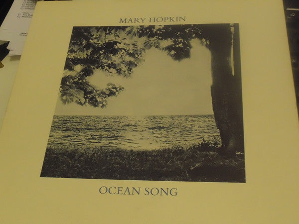 Mary Hopkin - Earth Song / Ocean Song (LP, Album, Gat)