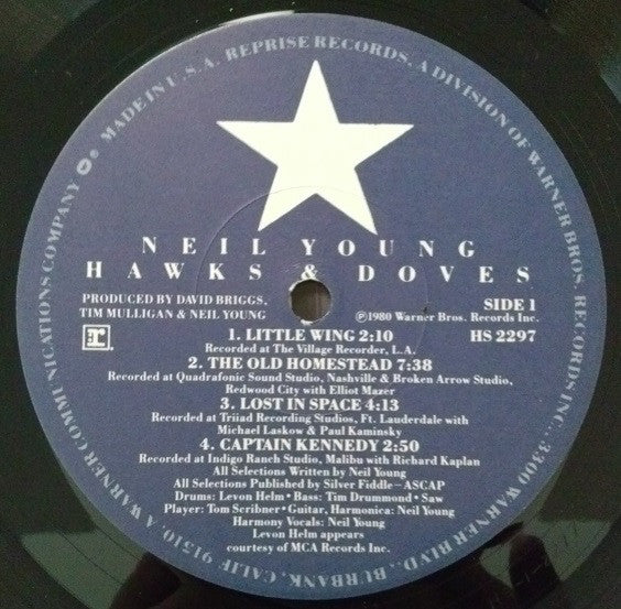 Neil Young : Hawks & Doves (LP, Album, Los)