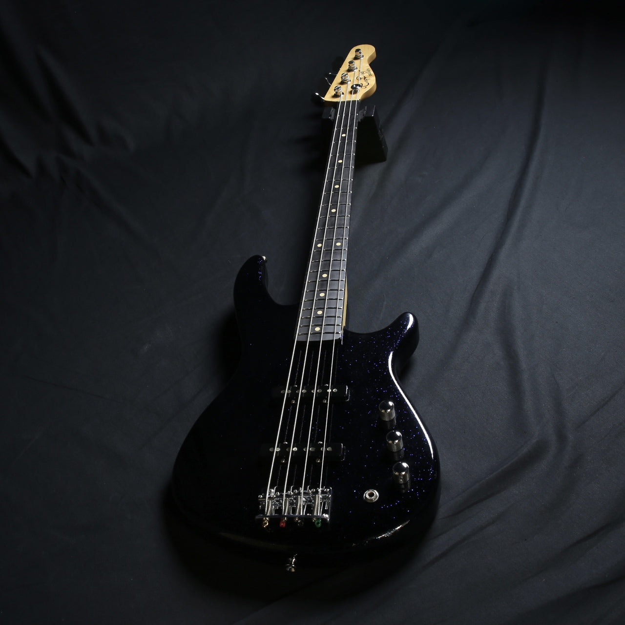 SG Crafts Top Dog Medium Scale Bass