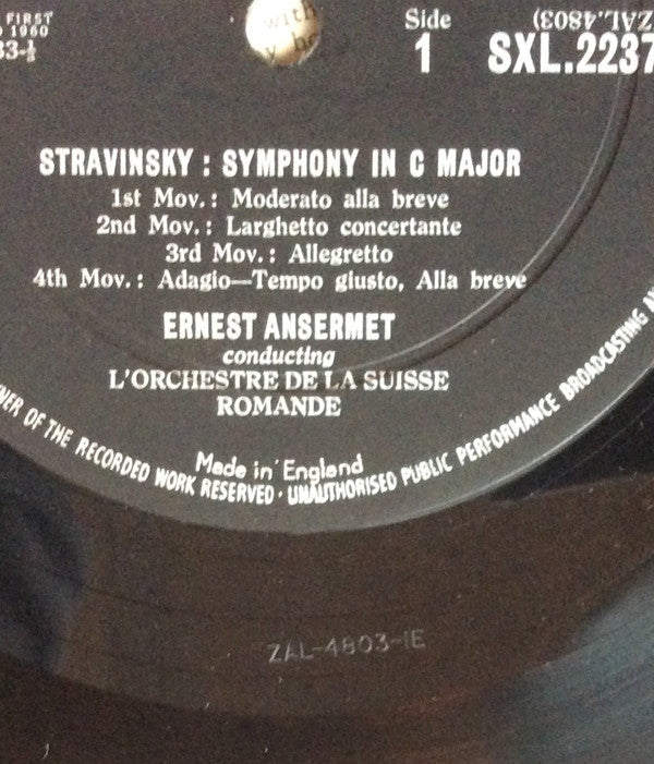 Igor Stravinsky - Symphony In C / Symphony In 3 Movements(LP, Album)