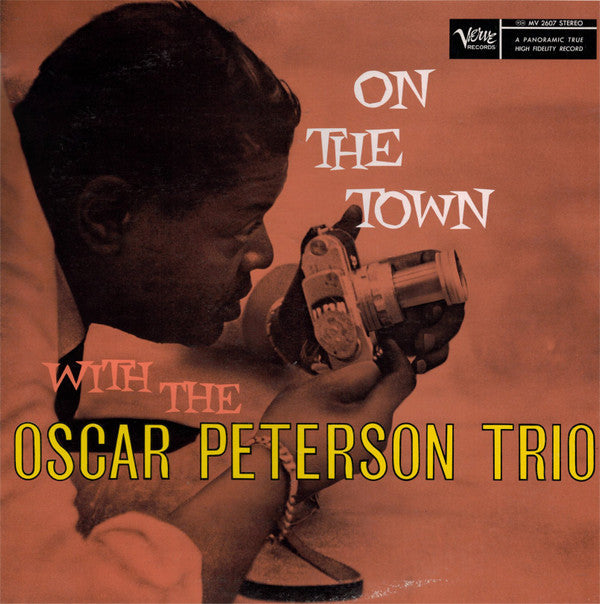 The Oscar Peterson Trio - On The Town With The Oscar Peterson Trio(...