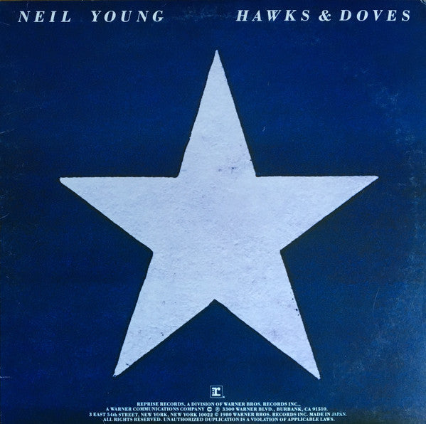 Neil Young - Hawks & Doves = タカ派とハト派 (LP, Album)